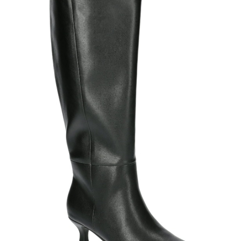 Elegant Black Heeled Boots